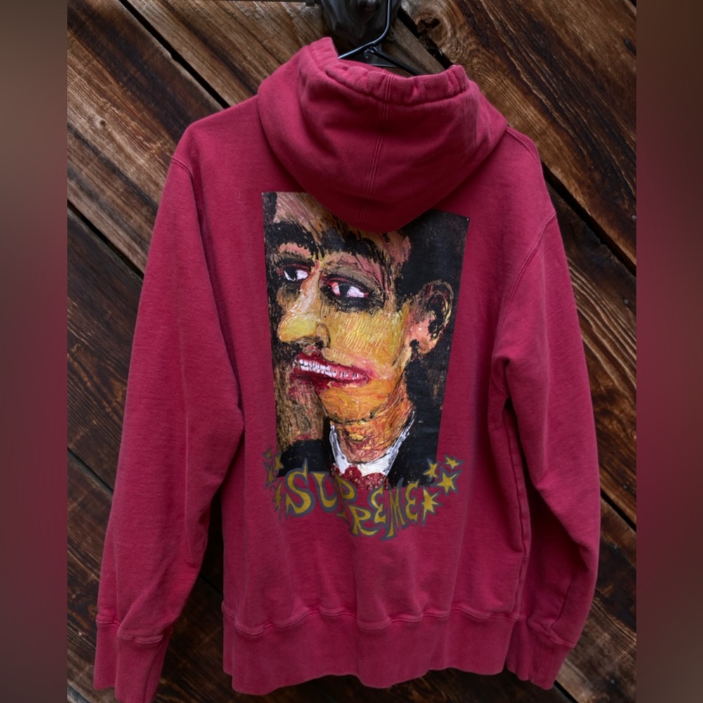Supreme hoodie